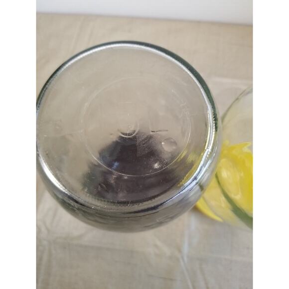 Vintage‎ Carlton Glass Jars (2 Jars) 1 Yellow 1 Brown Lid 1.5 Liter - Picture 4 of 9